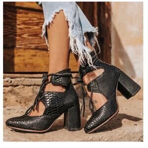 Freebird Joyce RARE Black Snakeskin Leather Chunky Block Heel Boot 9